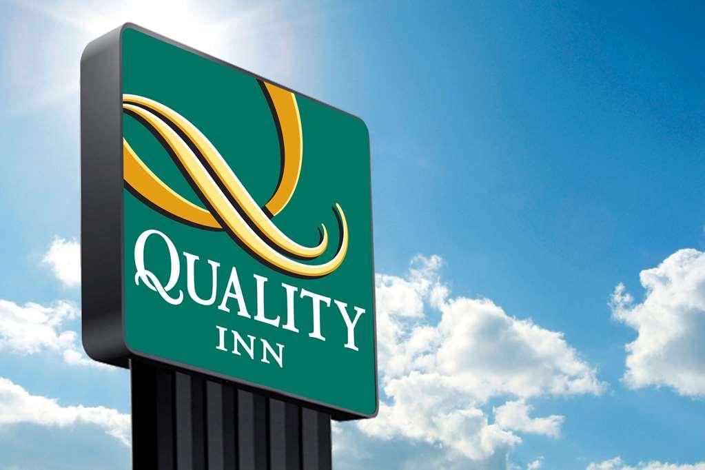Quality Inn Джаксън Екстериор снимка